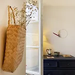Apartament La Maison Du Clocher By La Boite En *