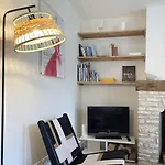 La Maison Du Clocher By La Boite En Apartament Courteuil