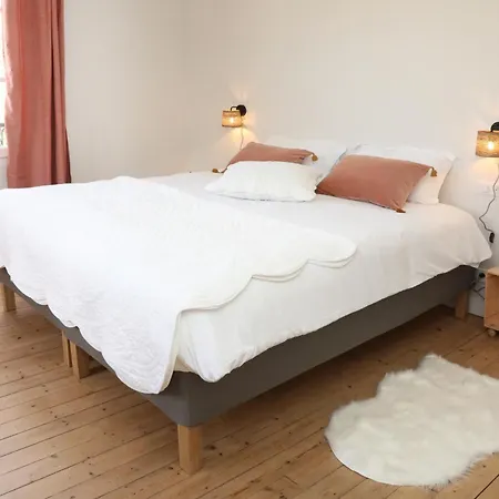 شقة La Maison Du Clocher By La Boite En