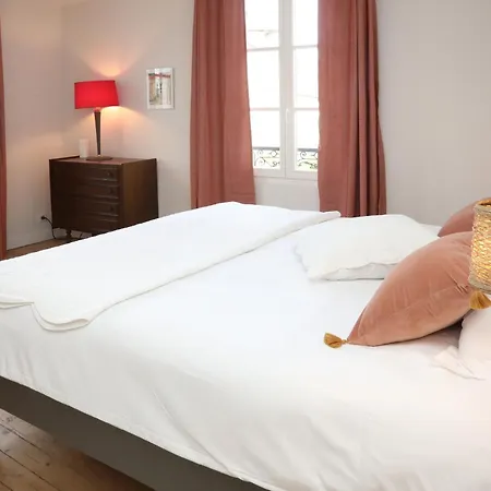 شقة La Maison Du Clocher By La Boite En *