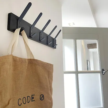 شقة La Maison Du Clocher By La Boite En *