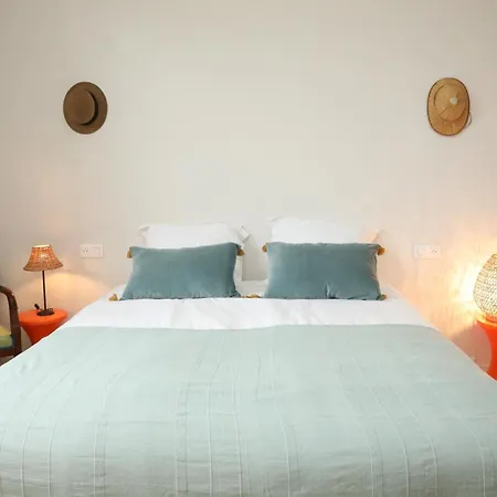 La Maison Du Clocher By La Boite En Апартаменты Courteuil