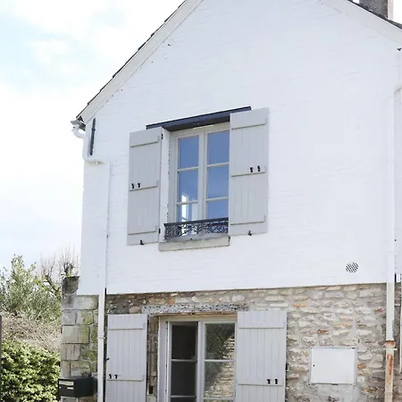La Maison Du Clocher By La Boite En