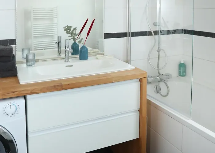 La Maison Du Clocher By La Boite En * Courteuil