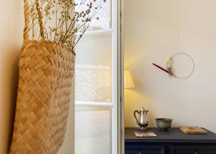 아파트 La Maison Du Clocher By La Boite En *